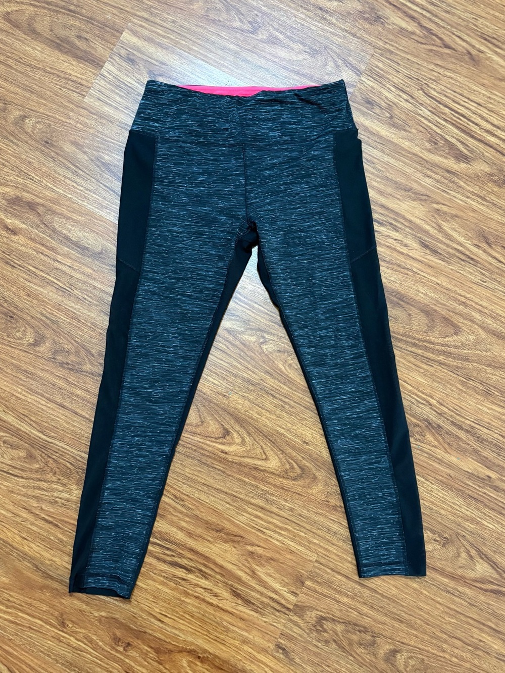 90 Degree By Reflex Women’s Black & Gray Heather Leggings with Pink Waistband XL